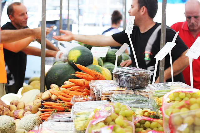 Organic market в тель-авивском порту