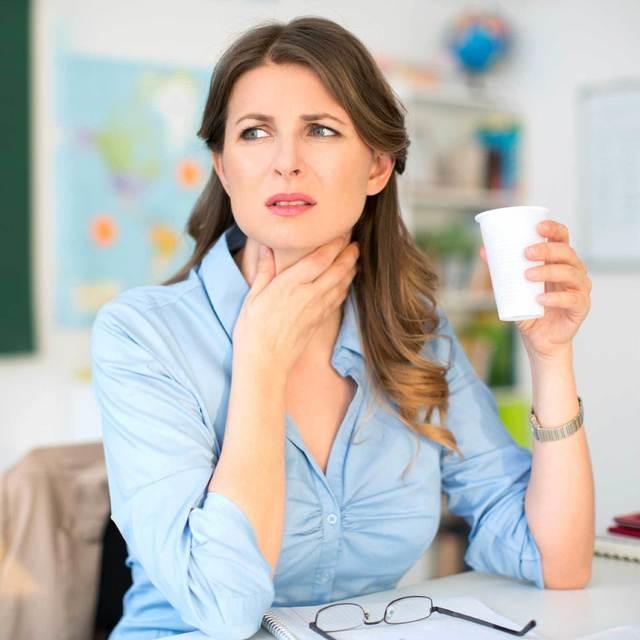 Болит горло: почему, причины, чем лечить в домашних условиях