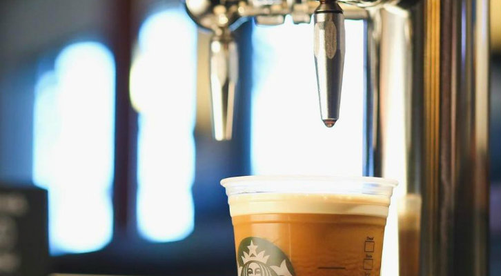 Нитро-кофе: что это такое и при чем здесь Starbucks